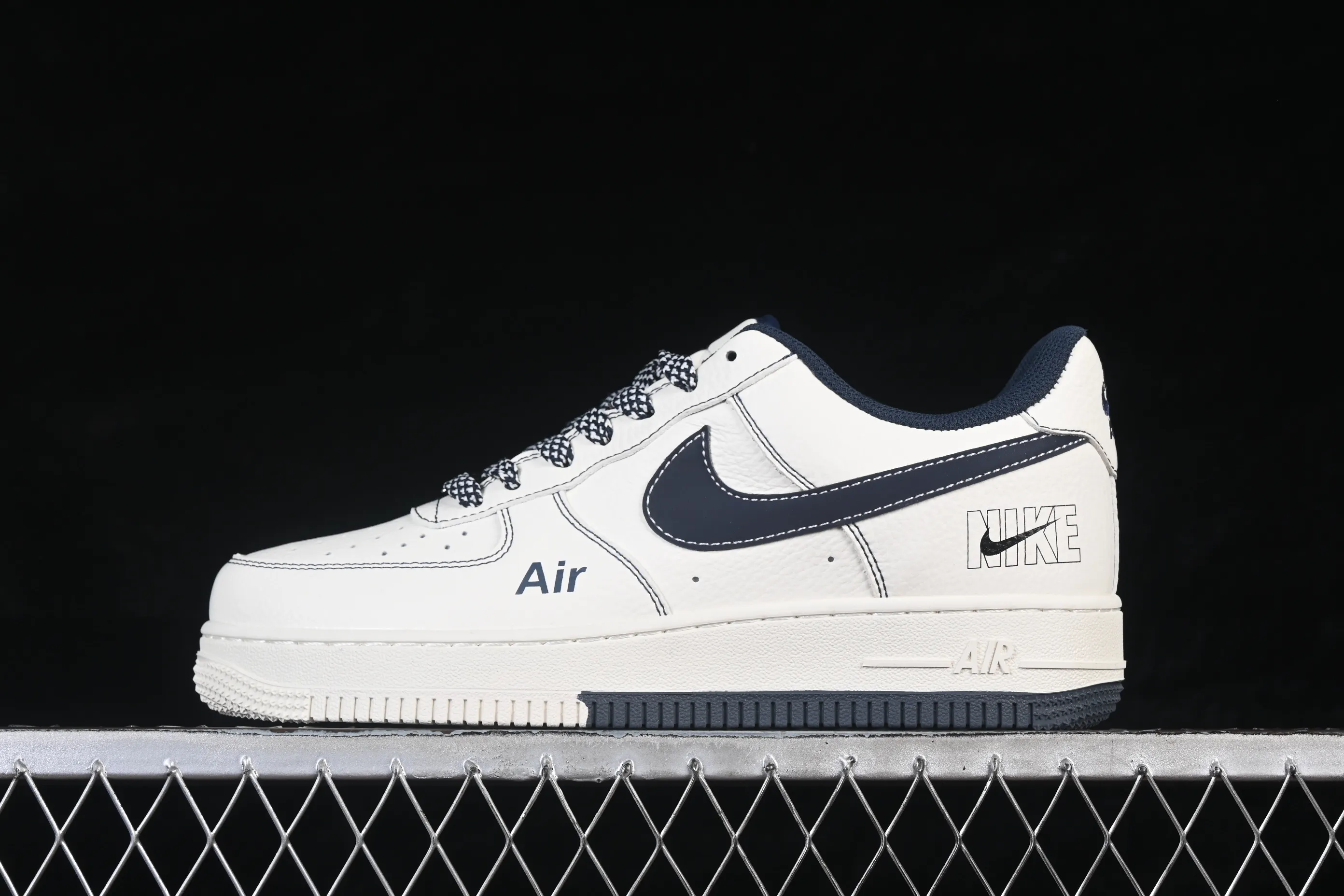 All categories Nk Air Force 1 Air Force series Nk Air Force 1 Low Air Force low-top Nike Air Force 1'07 Low off-white and black Air Force 1 low-top casual sneakers MM3399-816